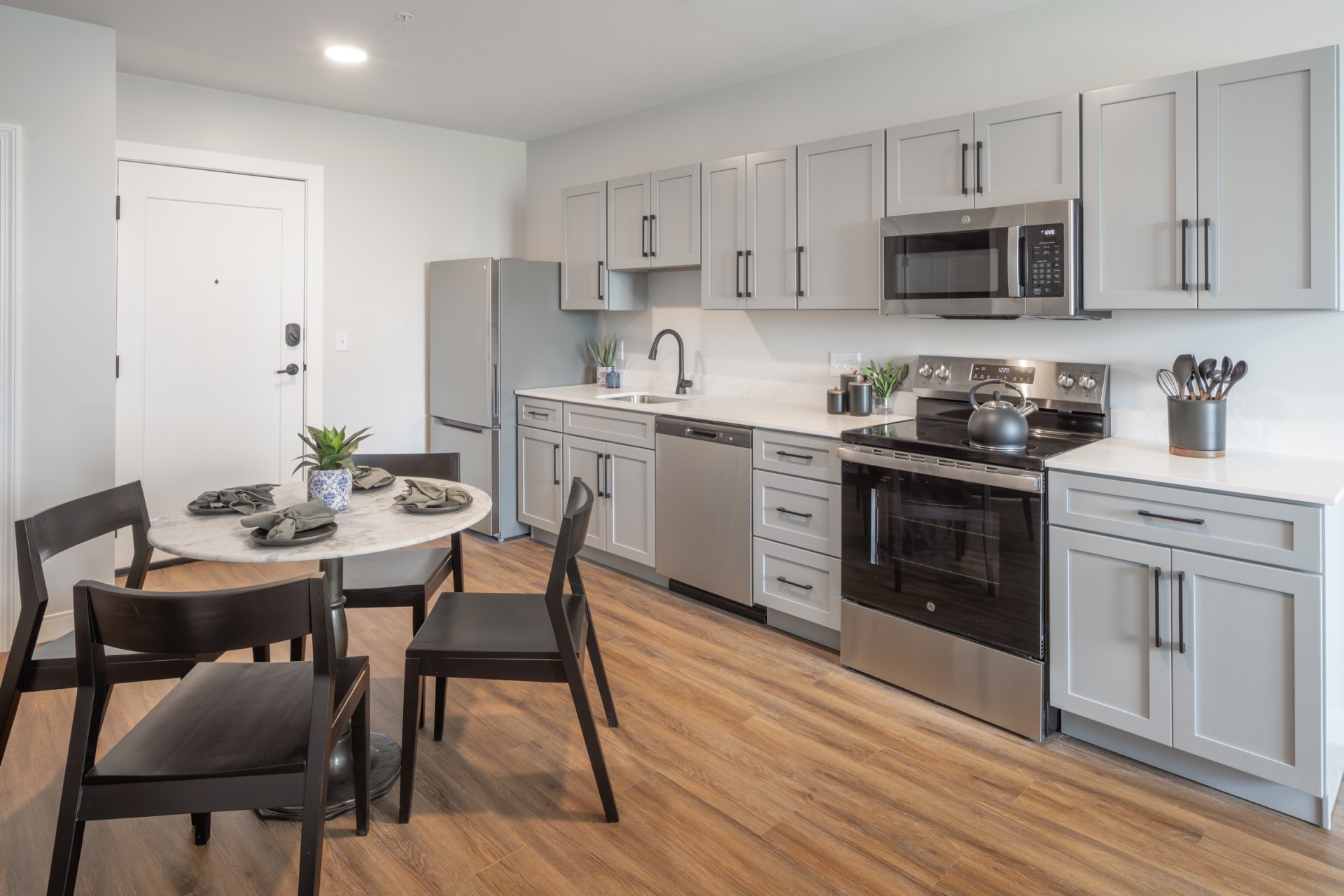 The Overlook Living Kitchen